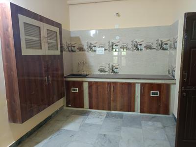 Kitchen Image of 1300 Sq.ft 3 BHK Independent House for rent in Katpadi Vellore for Rs. 15000