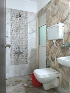 Common Bathroom Image of 770 Sq.ft 1.5 BHK Apartment / Flat for sale in Rosa Gardenia, Kasarvadavali Thane for Rs. 7599000