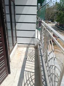 Balcony Image of 900 Sq.ft 2 BHK Builder Floor for rent in Sector 23 Dwarka New Delhi for Rs. 35000