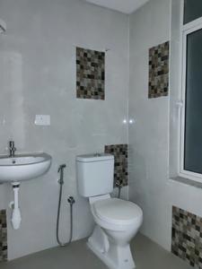 Common Bathroom Image of 480 Sq.ft 1 BHK Apartment / Flat for sale in Mahindra Happinest Kalyan, Bhiwandi Thane for Rs. 3600000