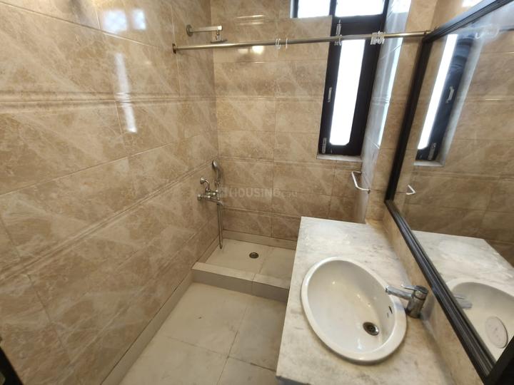 Neeti Bagh Bathroom 1