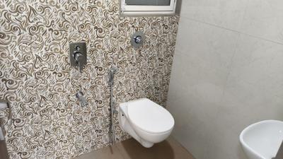 Bathroom Image of 381 Sq.ft 1 BHK Apartment / Flat for rent in HS Samarpan, Ghatkopar East Mumbai for Rs. 40000
