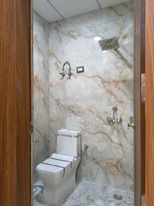 Common Bathroom Image of 850 Sq.ft 2 BHK Builder Floor for sale in Reeba Homes Builder Floors, Indirapuram Ghaziabad for Rs. 7851000