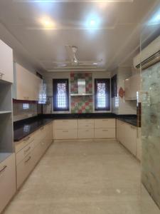 Kitchen Image of 2700 Sq.ft 3 BHK Builder Floor for rent in East Of Kailash New Delhi for Rs. 175000