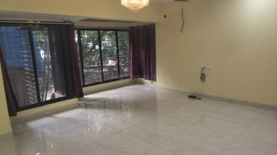 Living Room Image of 1300 Sq.ft 3 BHK Apartment / Flat for rent in Sunny Side Apartments, Andheri West Mumbai for Rs. 110000