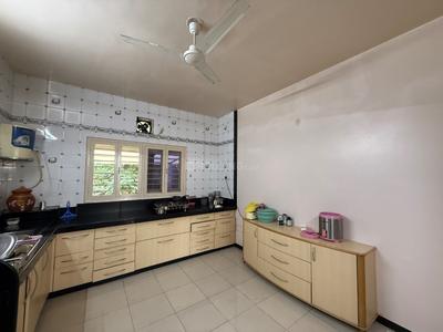 Kitchen Image of 4000 Sq.ft 4 BHK Independent House for sale in Jagannath Plot Rajkot for Rs. 27500000