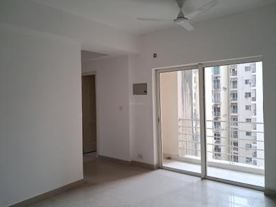 Living Room Image of 925 Sq.ft 2 BHK Apartment / Flat for sale in Paras Tierea, Sector 137 Noida for Rs. 8100000