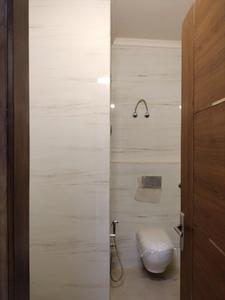 Common Bathroom Image of 1620 Sq.ft 3 BHK Builder Floor for sale in BPTP District 3, Sector 85 Faridabad for Rs. 17000000