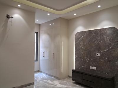 Bedroom Image of 1800 Sq.ft 3 BHK Builder Floor for sale in Paschim Vihar New Delhi for Rs. 35000000