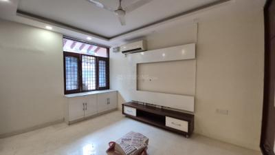 Bedroom Image of 1750 Sq.ft 3 BHK Apartment / Flat for rent in Vasant Kunj New Delhi for Rs. 90000