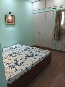Bedroom Image of 1350 Sq.ft 2.5 BHK Apartment / Flat for rent in Azad Apartments, Kalu Sarai New Delhi for Rs. 75000
