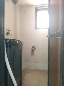 Common Bathroom Image of 552 Sq.ft 1 BHK Apartment / Flat for rent in Rutu Enclave, Kasarvadavali Thane for Rs. 18000