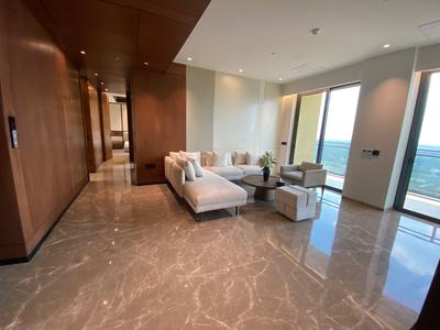 5 BHK Flat