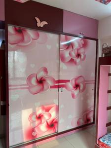 Bedroom Image of 1200 Sq.ft 2 BHK Apartment / Flat for rent in Pacifica Reflections, Vaishno Devi Circle Ahmedabad for Rs. 35000