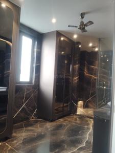 Bedroom Image of 3600 Sq.ft 4 BHK Builder Floor for rent in East Of Kailash New Delhi for Rs. 175000