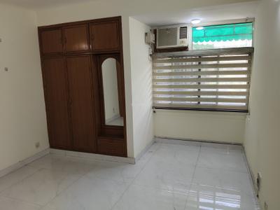 Bedroom Image of 1800 Sq.ft 3 BHK Apartment / Flat for rent in Aastha Kunj Apartments, Sector 3 Dwarka New Delhi for Rs. 45000