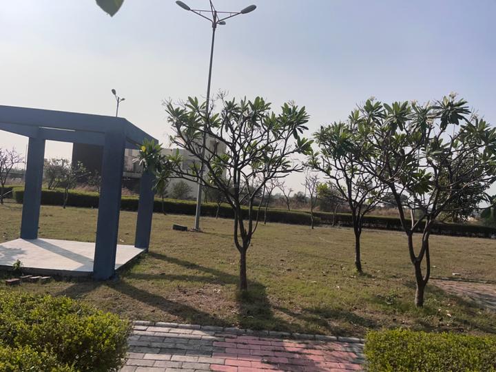 Aarone County Walk Villa Kent Main Image 1