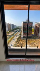 Balcony Image of 2152 Sq.ft 3 BHK Apartment / Flat for rent in Devshree Iconic, Jahangir Pura Surat for Rs. 25000