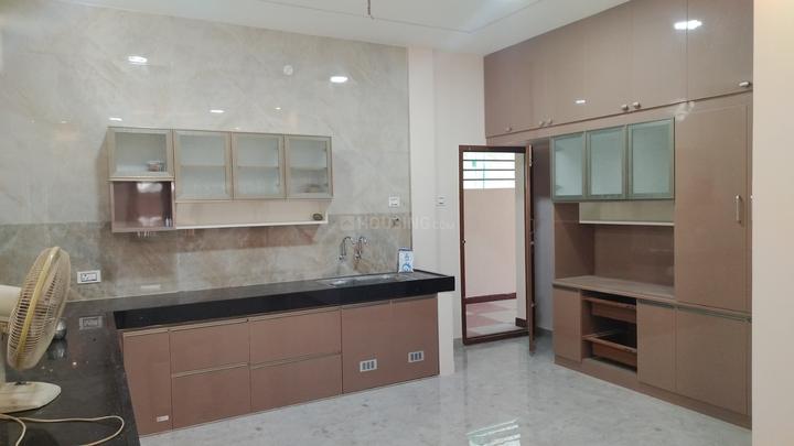 Yasri Living Main Image 1