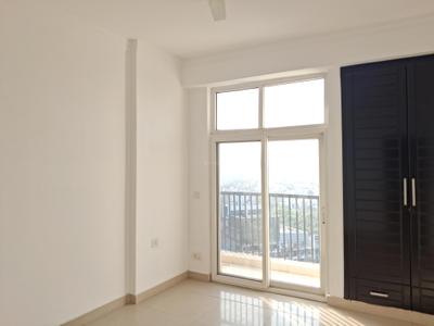 Bedroom Image of 2474 Sq.ft 4 BHK Apartment / Flat for sale in Amrapali Platinum, Sector 119 Noida for Rs. 21500000