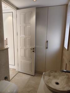 Bedroom Image of 2500 Sq.ft 4 BHK Apartment / Flat for sale in Anand Vihar New Delhi for Rs. 52500000