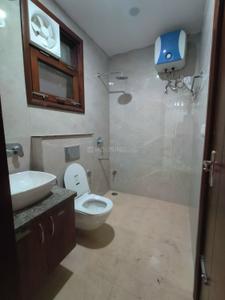 Bathroom Image of 1400 Sq.ft 3 BHK Builder Floor for rent in Sector 47 Gurgaon for Rs. 50000