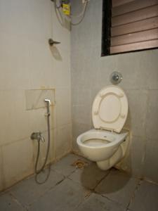 Common Bathroom Image of 1502 Sq.ft 3 BHK Apartment / Flat for sale in Tharwani Rosewood Heights, Kharghar Navi Mumbai for Rs. 23500000