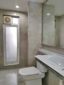 Common Bathroom One Image of 2200 Sq.ft 4 BHK Apartment / Flat for sale in Lake Enclave, Hiranandani Estate Thane for Rs. 74000000