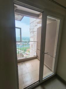 Balcony Image of 1000 Sq.ft 2 BHK Apartment / Flat for sale in BPTP Spacio, Sector 37D Gurgaon for Rs. 15000000