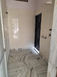 Bathroom Image of 2000 Sq.ft 2.5 BHK Builder Floor for rent in Kamal Nagar Muzaffarnagar for Rs. 18000