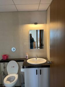Bathroom Image of 1000 Sq.ft 2 BHK Apartment / Flat for rent in Sobha Dream Heights, Gujarat International Finance Tec City Gandhinagar for Rs. 36000