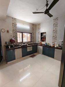 Kitchen Image of 1450 Sq.ft 4 BHK Duplex for sale in Old Padra Road Vadodara for Rs. 9000000