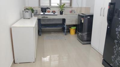 Kitchen Image of 600 Sq.ft 1 BHK Apartment / Flat for rent in Koregaon Park Pune for Rs. 32000