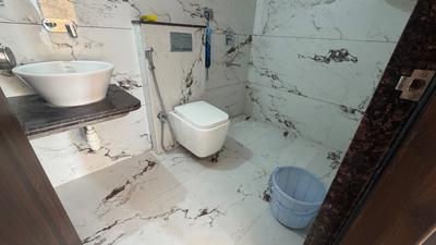 Bathroom Image of 900 Sq.ft 2 BHK Apartment / Flat for rent in Pimple Saudagar Pune for Rs. 31000