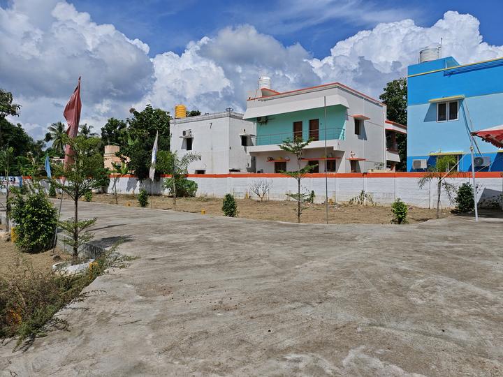 Naduveerapattu Main Image 1