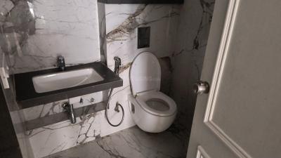 Bathroom Image of 450 Sq.ft 1 RK Apartment / Flat for rent in Yashcon Neon, Viman Nagar Pune for Rs. 42000