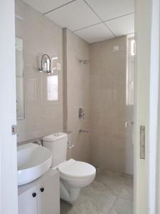 Common Bathroom Image of 1350 Sq.ft 3 BHK Apartment / Flat for sale in Eldeco Live By The Greens Phase 1, Sector 150 Noida for Rs. 15850000