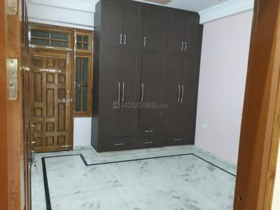 Bedroom Image of 2100 Sq.ft 2 BHK Builder Floor for rent in Gomti Nagar Lucknow for Rs. 18000