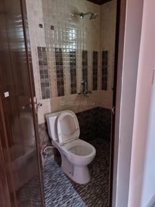Bathroom Image of 825 Sq.ft 2 BHK Apartment / Flat for rent in Shwas Fortuna, Thrippunithura Kochi for Rs. 20000
