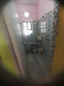 Bathroom Image of 900 Sq.ft 2 BHK Builder Floor for rent in Behala Chowrasta Kolkata for Rs. 20000