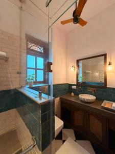 Bathroom Image of 2476 Sq.ft 3 BHK Villa for sale in Assagao Goa for Rs. 65000000