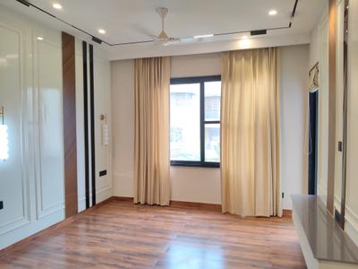 Bedroom Image of 2700 Sq.ft 4 BHK Builder Floor for sale in Ansal Versalia, Sector 67 Gurgaon for Rs. 29000000