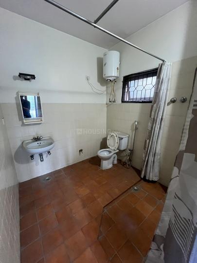 Sagayapura, Richards Town Bathroom 1