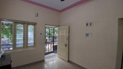 Living Room Image of 550 Sq.ft 2 BHK Builder Floor for rent in Koramangala Bengaluru for Rs. 18000