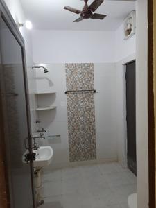 Bathroom Image of 1700 Sq.ft 2 BHK Independent House for rent in Sector 20 Noida for Rs. 28000