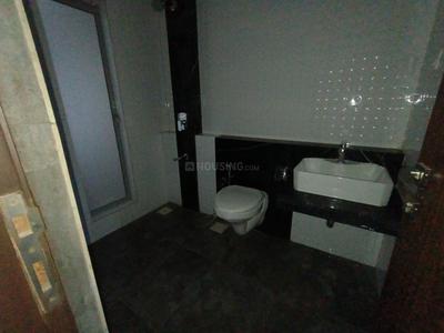 Bathroom Image of 1650 Sq.ft 3 BHK Apartment / Flat for sale in Rajesh White City, Kandivali East Mumbai for Rs. 40000000