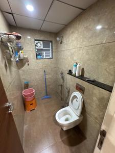 Bathroom Image of 1650 Sq.ft 3 BHK Apartment / Flat for rent in Darshanam Splendora II, Bhayli Vadodara for Rs. 50000