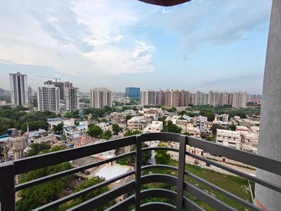 Balcony Image of 1950 Sq.ft 3 BHK Apartment / Flat for rent in Jagatpur Ahmedabad for Rs. 30000
