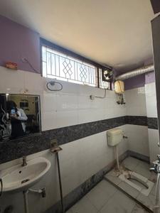 Bathroom Image of 800 Sq.ft 2 BHK Apartment / Flat for rent in Kakadeo Kanpur for Rs. 16000