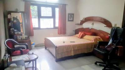 Hall Image of 2150 Sq.ft 3.5 BHK Apartment / Flat for sale in Hazratganj Lucknow for Rs. 22500000